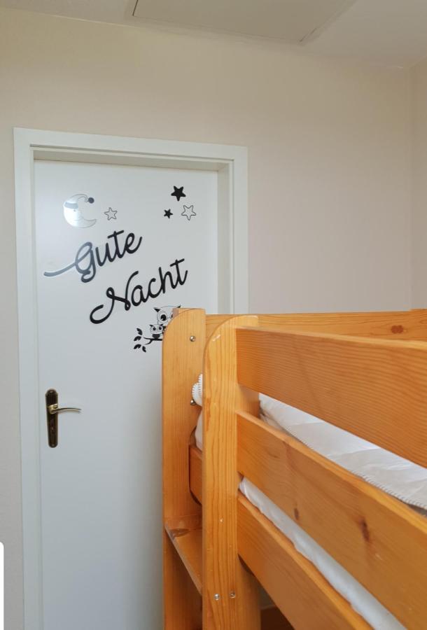 Ferienapartment Wiese & Meer Auf Ruegen Neddesitz Esterno foto